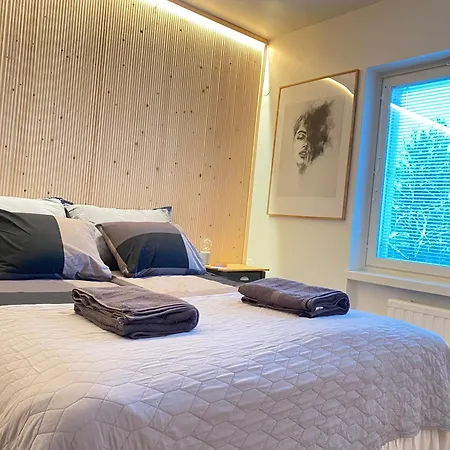 Lägenhet Modern One-bedroom In The Heart Of The