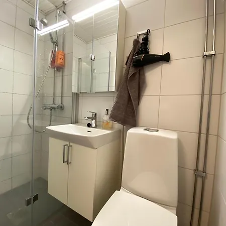 Modern One-bedroom In The Heart Of The Huoneisto Kouvola